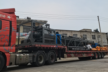 HZS60型自产主机搅拌站发往重庆