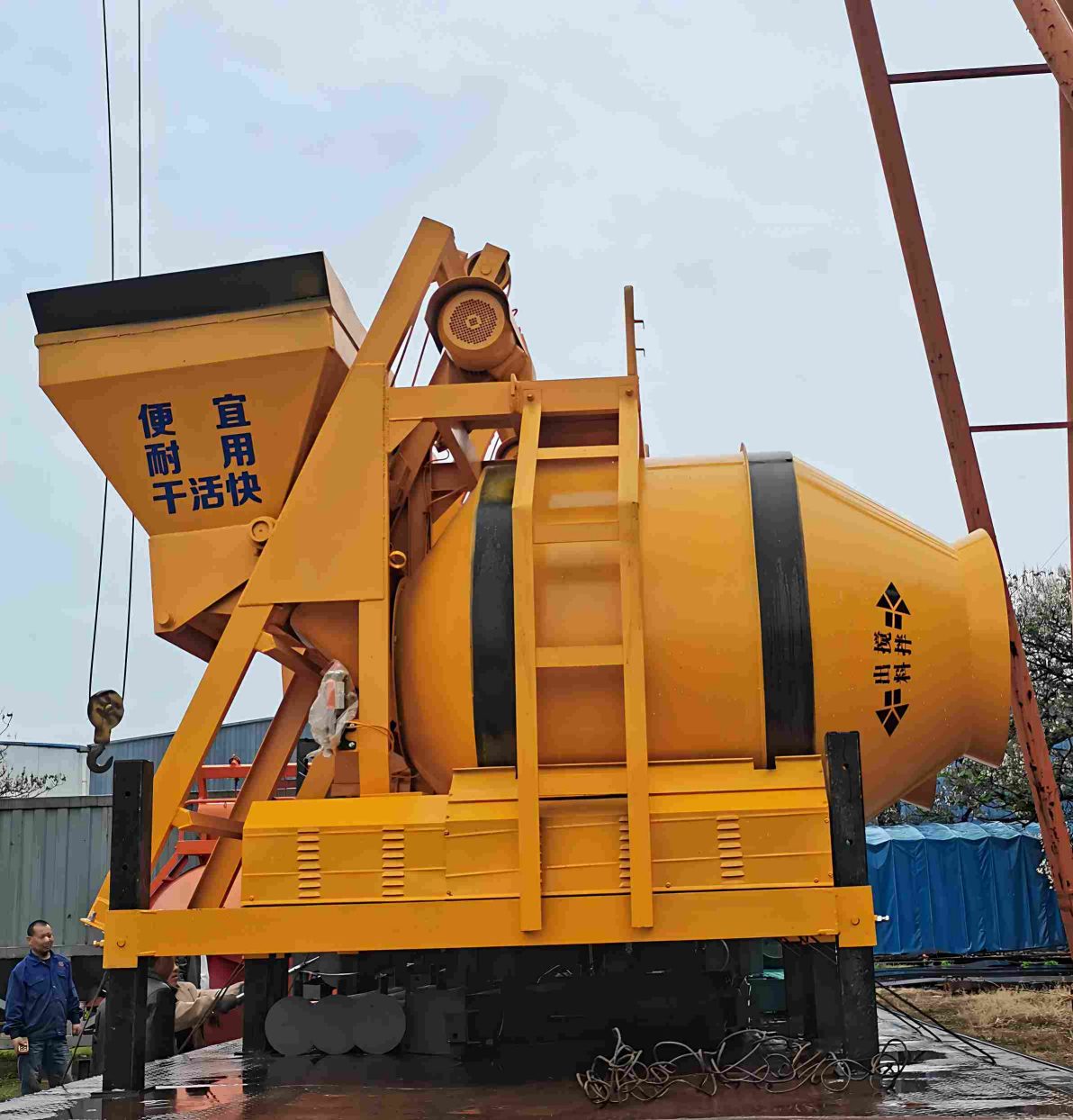 2台JZM500搅拌机发往甘肃